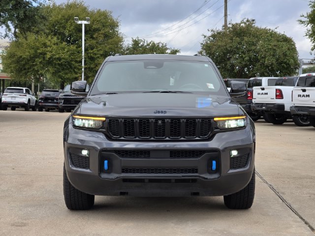 Certified 2022 Jeep Grand Cherokee Trailhawk AWD/4WD image 2