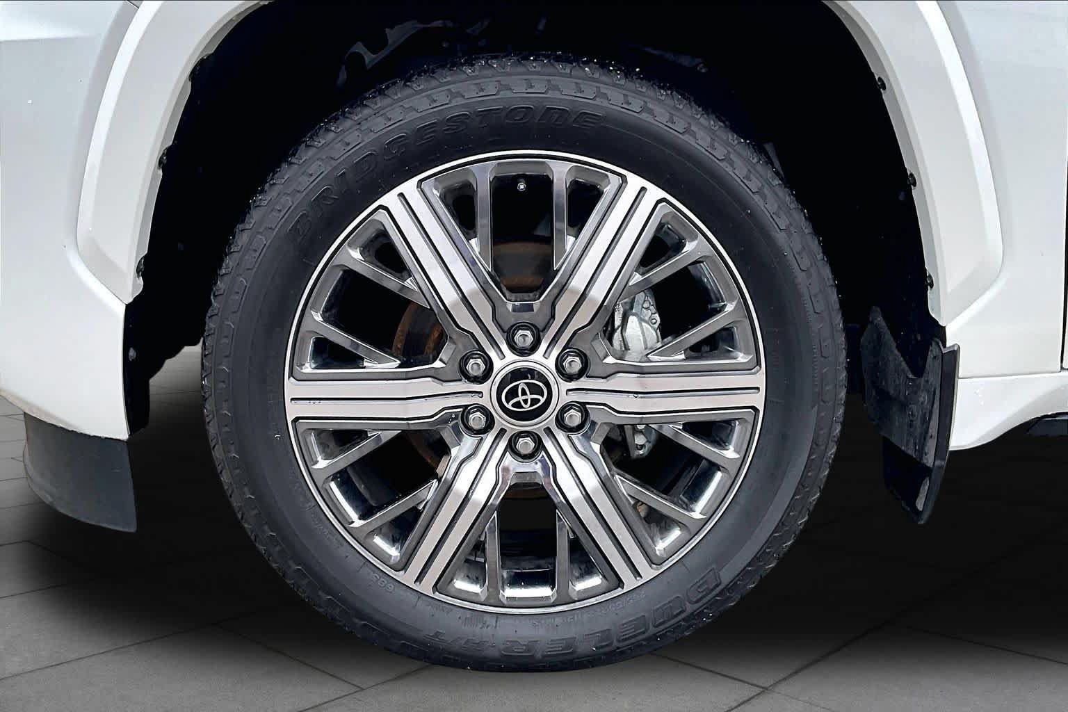 Used 2024 Toyota Sequoia Capstone AWD/4WD image 13