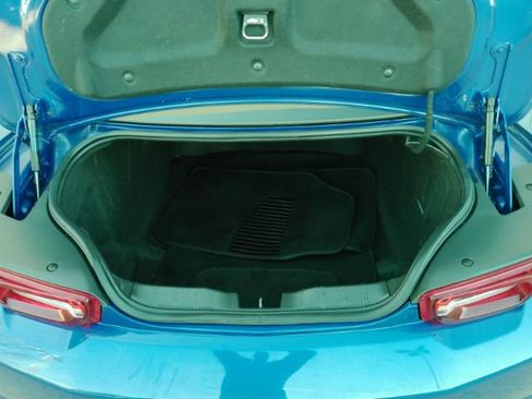 Used 2023 Chevrolet Camaro LT image 21