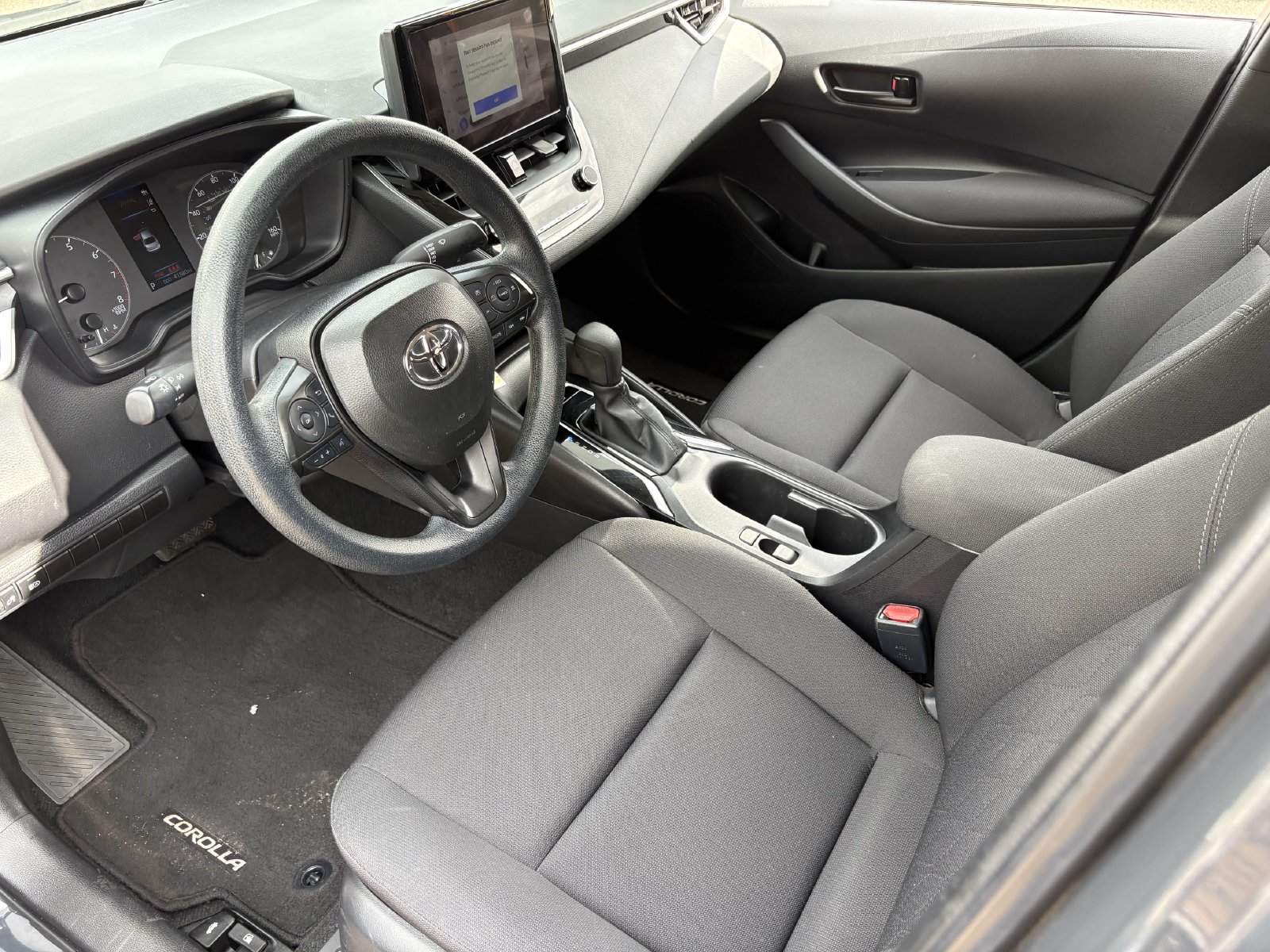 Used 2024 Toyota Corolla LE FWD image 24