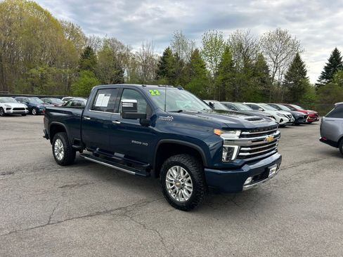 Used 2022 Chevrolet Silverado 2500 High Country w/ Technology Package AWD/4WD image 8