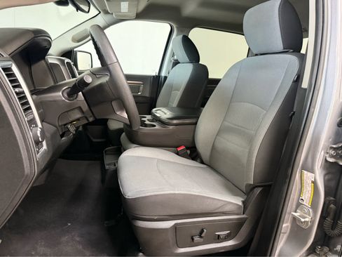 Used 2023 RAM 1500 Classic SLT AWD/4WD image 13