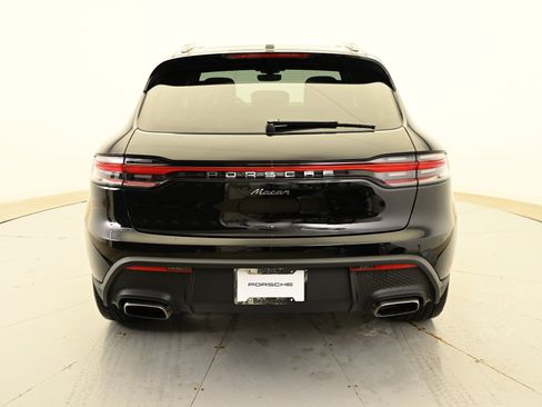 Used 2025 Porsche Macan image 6