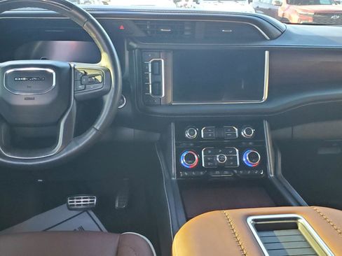 Used 2024 GMC Yukon Denali Ultimate image 8