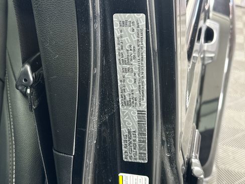 Used 2023 Jeep Wrangler Sahara AWD/4WD image 12