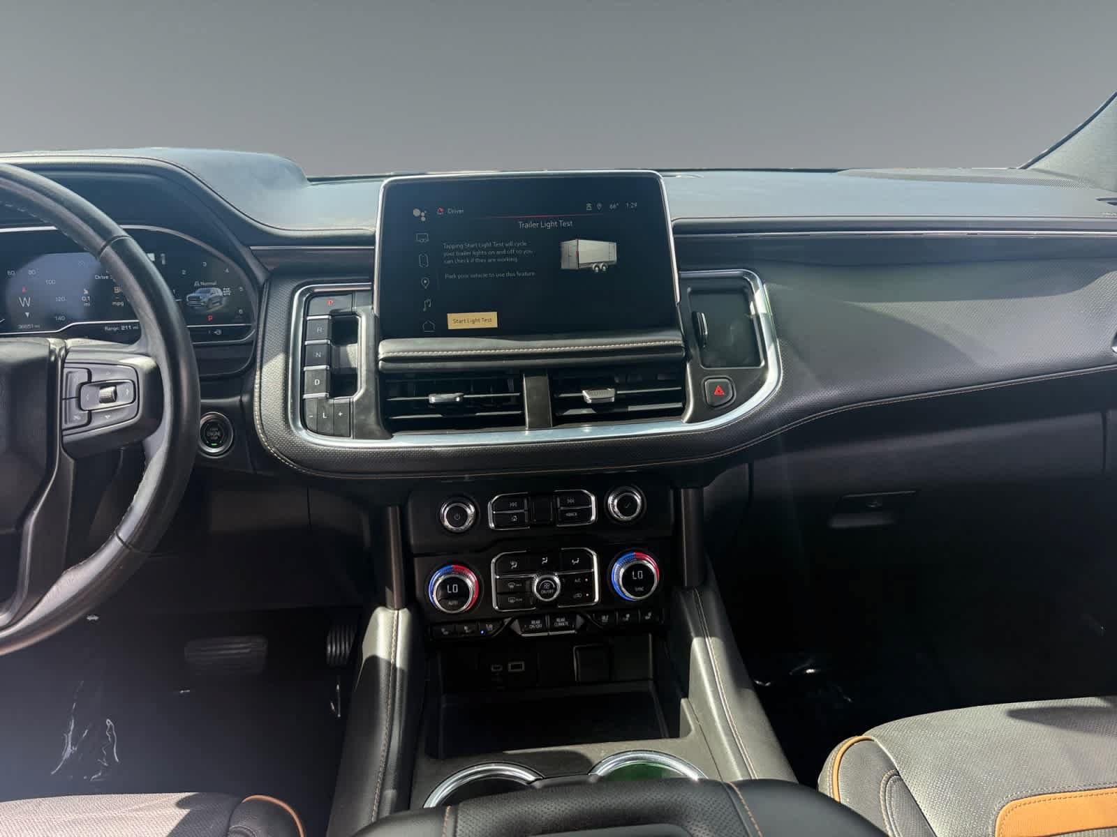 Used 2023 GMC Yukon AT4 w/ Technology Package AWD/4WD image 11