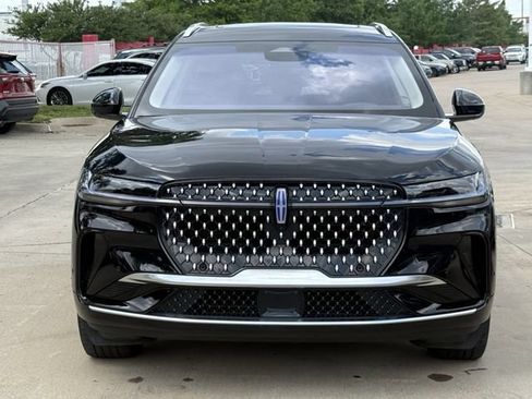 Used 2024 Lincoln Nautilus Reserve w/ Equipment Group 202A AWD/4WD image 6
