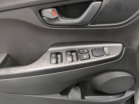 Certified 2023 Hyundai Kona SEL AWD/4WD image 9