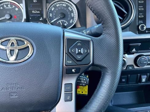 Used 2022 Toyota Tacoma 4x4 Double Cab image 17
