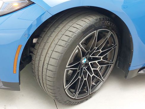 Used 2025 BMW M3 w/ Executive Package RWD image 34