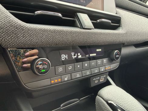 New 2026 Subaru Outback Limited XT w/ Premium/Limited Plus Package image 18