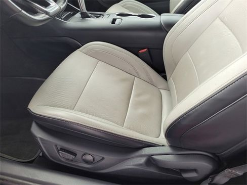 Used 2024 Ford Mustang GT Premium image 17