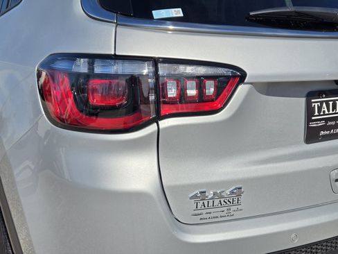 New 2026 Jeep Compass Limited AWD/4WD image 16