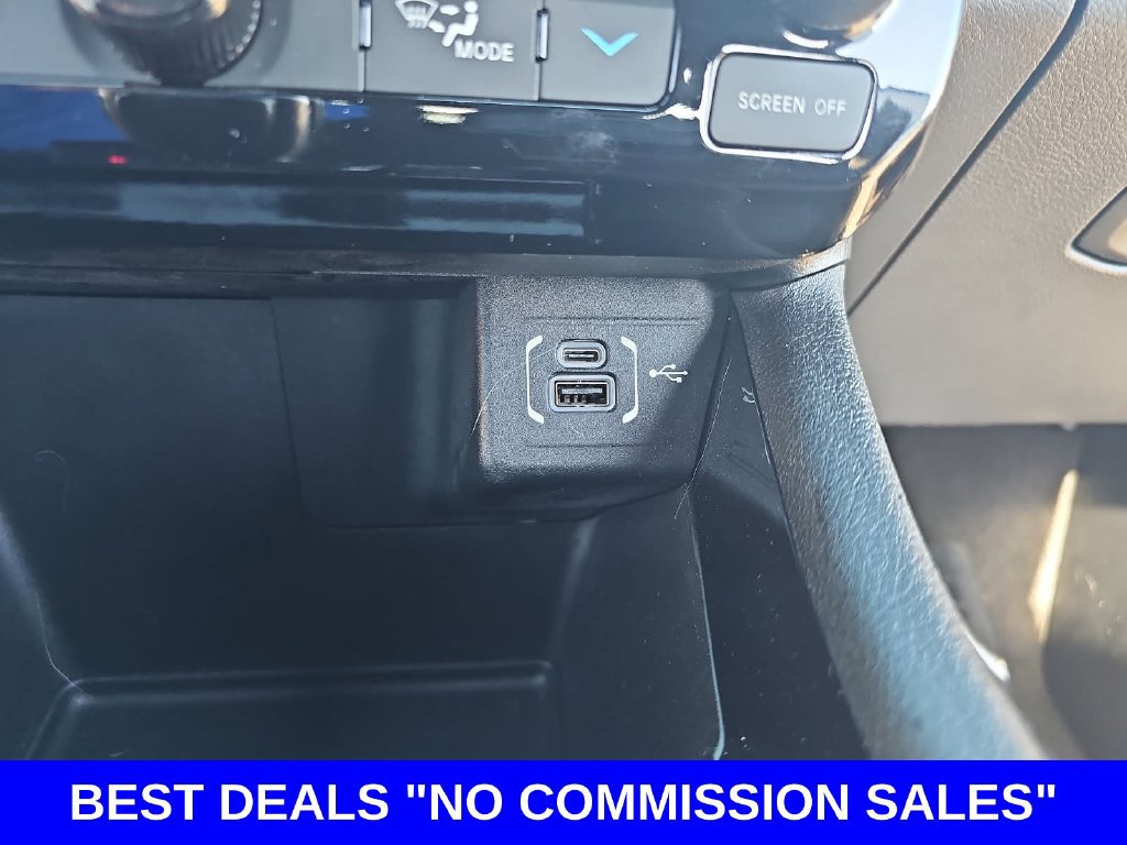 Used 2023 Jeep Compass Latitude w/ Sun and Sound Group AWD/4WD image 24