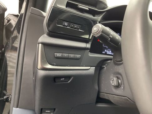 Used 2024 Lexus RZ 300e Premium image 7