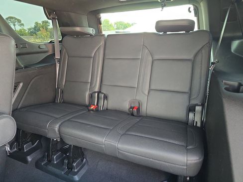 Used 2022 Chevrolet Tahoe LT w/ LT Signature Plus Package RWD image 14
