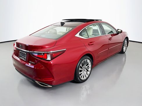 Used 2019 Lexus ES 350 Luxury image 7