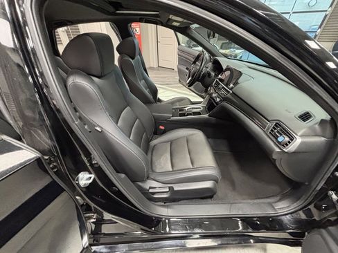 Used 2022 Honda Accord Sport image 43