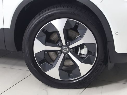 Used 2026 Volvo XC40 B5 Plus AWD/4WD image 16
