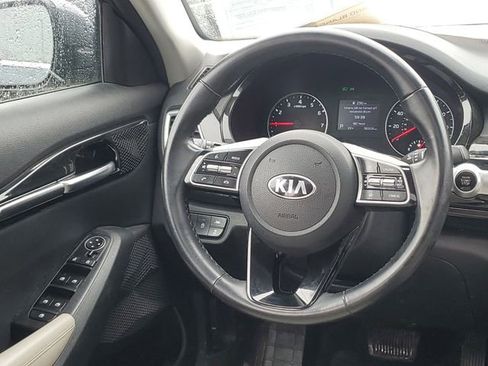 Used 2021 Kia Seltos EX image 29