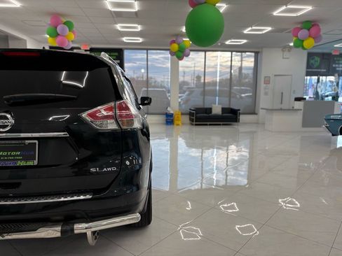 Used 2016 Nissan Rogue SL w/ SL Premium Package image 14