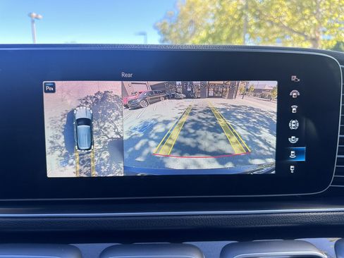 Used 2022 Mercedes-Benz GLE 350 4MATIC w/ Premium Package image 26