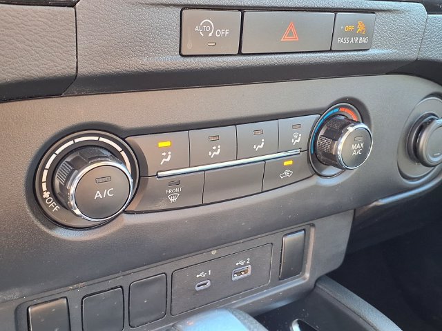 Used 2024 Nissan Frontier SV AWD/4WD image 8