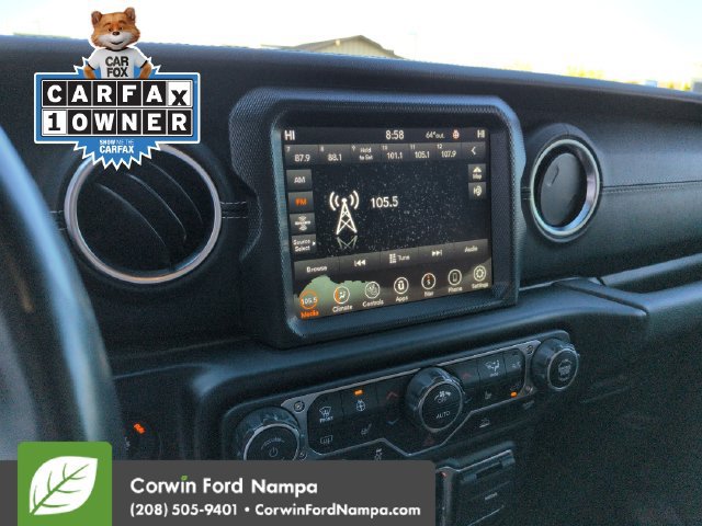 Used 2022 Jeep Wrangler Unlimited Sahara w/ LED Lighting Group AWD/4WD image 16