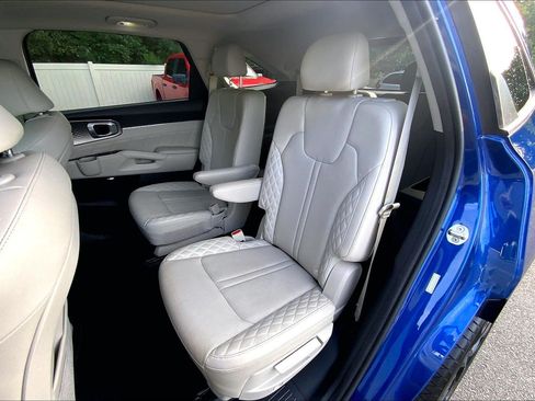 Used 2022 Kia Sorento SX FWD image 28