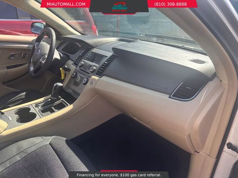 Used 2015 Ford Taurus SE FWD image 11