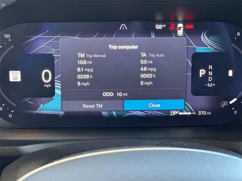 New 2026 Volvo XC90 B6 Plus w/ Protection Package Premier image 28