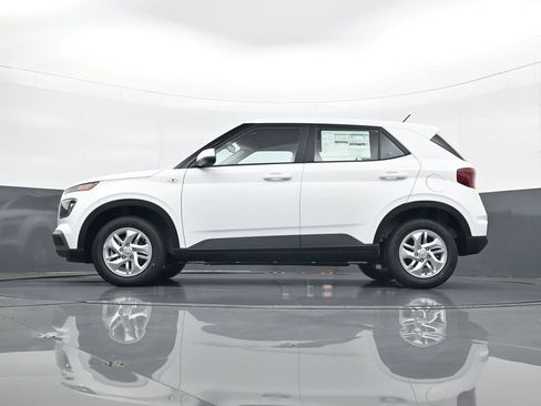 New 2026 Hyundai Venue SE FWD image 28