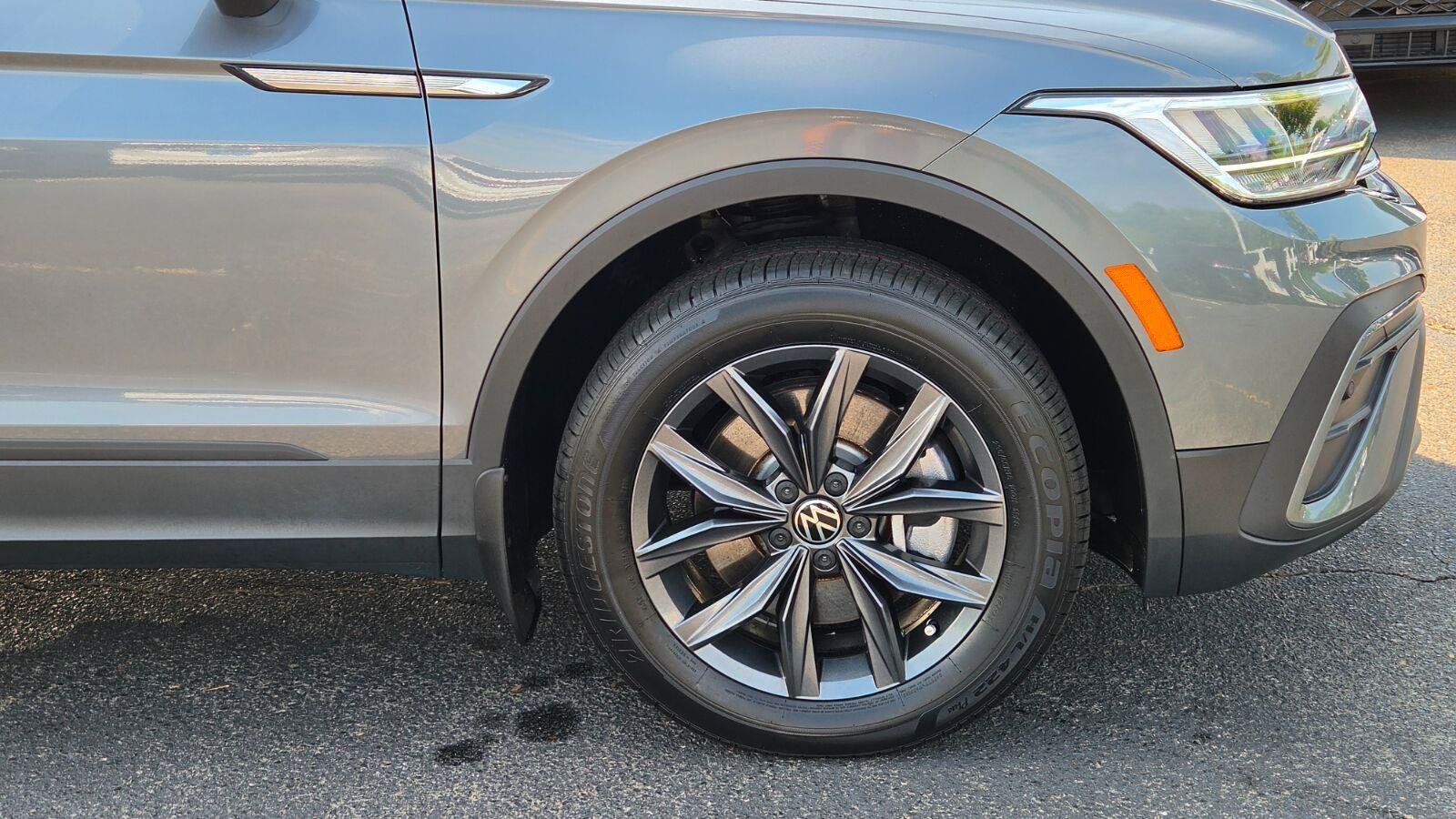 Certified 2023 Volkswagen Tiguan SE AWD/4WD image 16