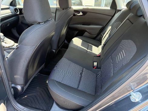 Used 2019 Kia Forte S w/ S Premium Package FWD image 11