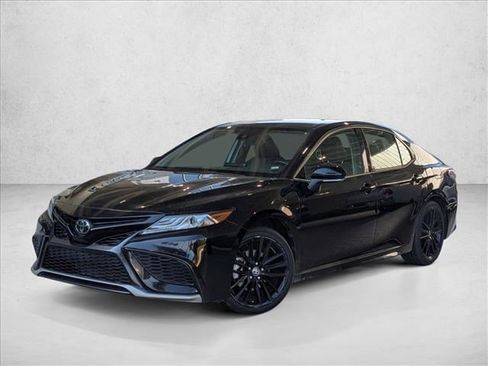 Used 2023 Toyota Camry XSE image 1