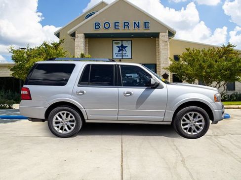 Used 2015 Ford Expedition Limited w/ Equipment Group 301A RWD image 6