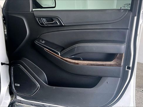 Used 2020 Chevrolet Tahoe LT image 25