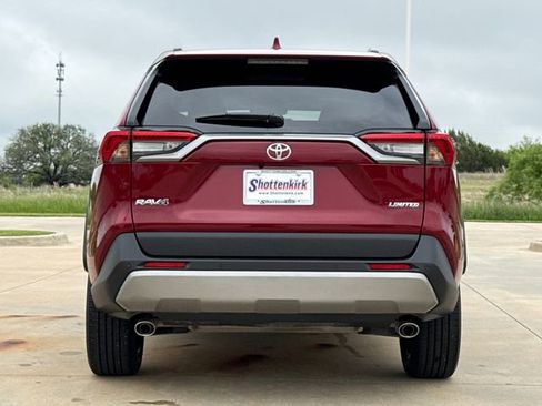 Used 2025 Toyota RAV4 Limited image 7