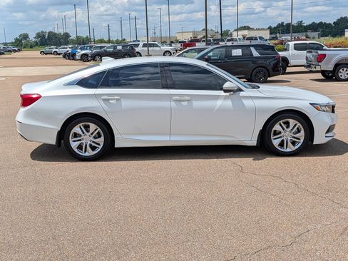 Used 2018 Honda Accord LX image 6