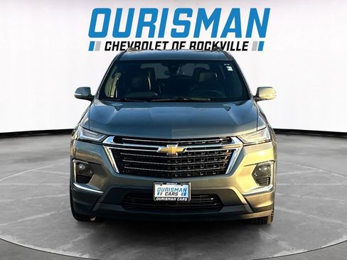 Used 2023 Chevrolet Traverse LT image 8