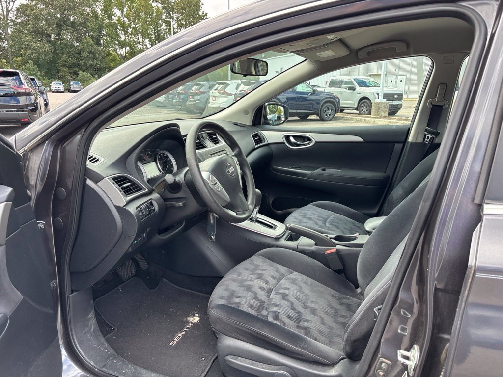 Used 2013 Nissan Sentra SV FWD image 5