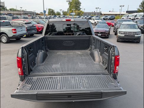 Used 2017 Ford F150 XLT w/ Equipment Group 302A Luxury AWD/4WD image 7