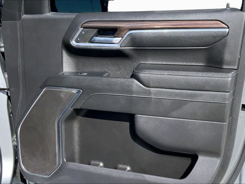 Used 2023 Chevrolet Silverado 1500 RST w/ Z71 Off-Road Package AWD/4WD image 22