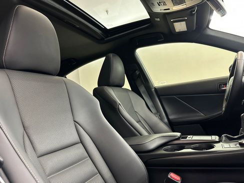 Used 2024 Lexus IS 350 F Sport RWD image 29
