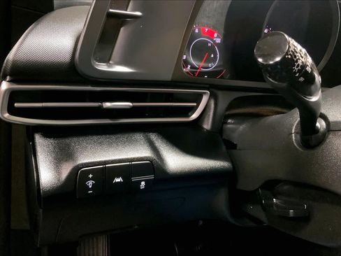 Used 2021 Hyundai Elantra SEL image 34