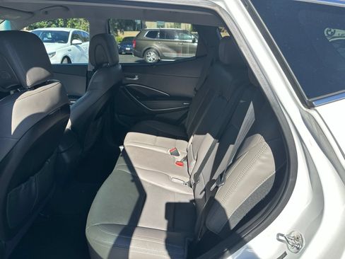 Used 2017 Hyundai Santa Fe Sport FWD image 11