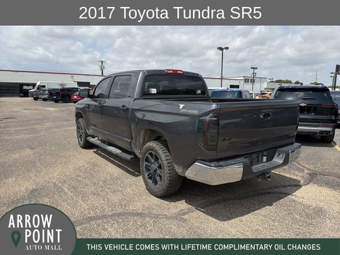 Used 2017 Toyota Tundra SR5 w/ SR5 Upgrade Package AWD/4WD image 4