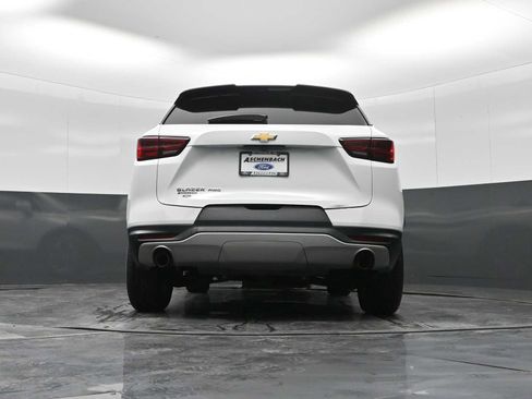 Used 2023 Chevrolet Blazer LT image 31