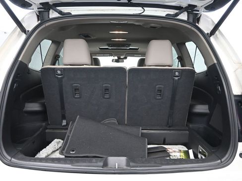 Used 2016 Honda Pilot Touring image 31