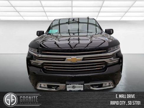 Used 2021 Chevrolet Silverado 1500 High Country w/ Technology Package AWD/4WD image 9